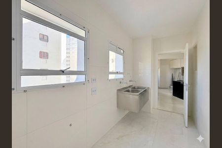 Apartamento à venda com 207m², 3 quartos e 2 vagas Apartamento à venda com 207m², 3 quartos e 2 vagasÁrea de Serviço