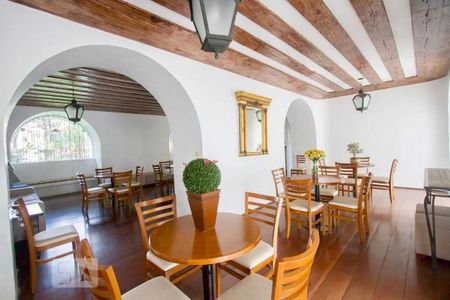Apartamento à venda com 207m², 3 quartos e 2 vagas Apartamento à venda com 207m², 3 quartos e 2 vagasÁrea comum