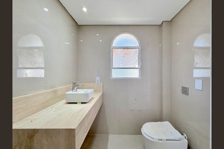 Apartamento à venda com 207m², 3 quartos e 2 vagas Apartamento à venda com 207m², 3 quartos e 2 vagasBanheiro Suíte 2 e 3
