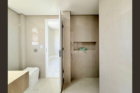 Apartamento à venda com 207m², 3 quartos e 2 vagas Apartamento à venda com 207m², 3 quartos e 2 vagasBanheiro Suíte 2 e 3