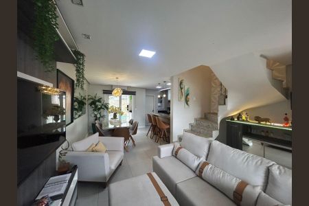 Sala de casa à venda com 3 quartos, 118m² em Igara, Canoas