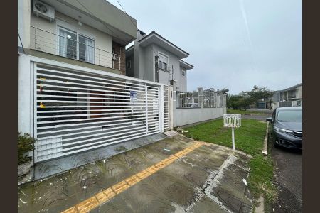 Casa à venda com 118m², 3 quartos e 2 vagasFachada