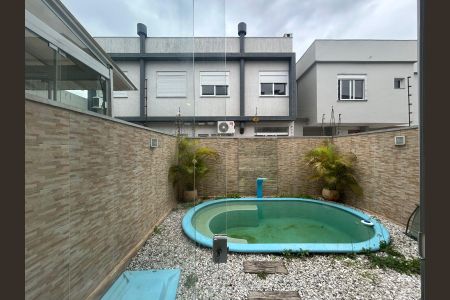 Casa à venda com 118m², 3 quartos e 2 vagasÁrea externa