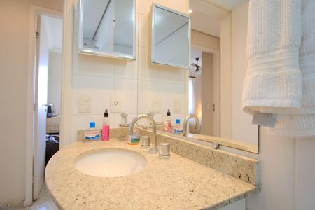 Apartamento à venda com 93m², 4 quartos e 2 vagasBanheiro Social
