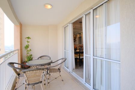 Varanda de apartamento à venda com 4 quartos, 93m² em Tatuapé, São Paulo
