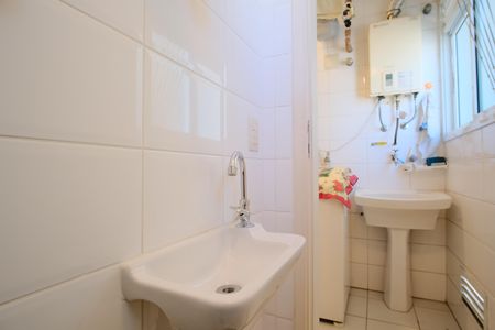 Apartamento à venda com 93m², 4 quartos e 2 vagasBanheiro de serviço