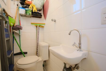 Apartamento à venda com 93m², 4 quartos e 2 vagasBanheiro de serviço