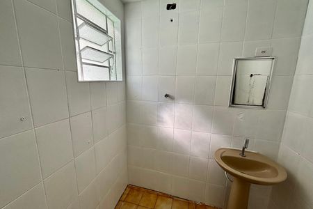 Casa para alugar com 70m², 2 quartos e sem vaga Casa para alugar com 70m², 2 quartos e sem vagaBanheiro