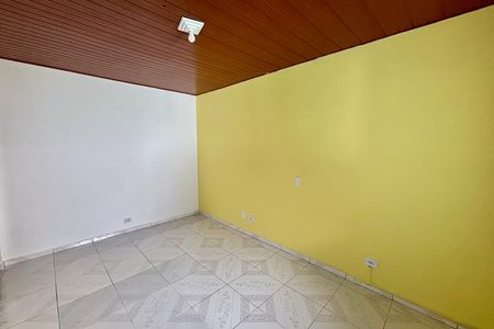 Casa para alugar com 70m², 2 quartos e sem vaga Casa para alugar com 70m², 2 quartos e sem vagaQuarto 3