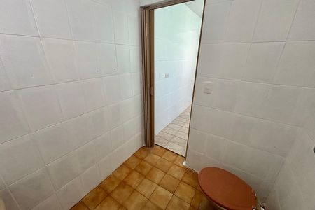 Casa para alugar com 70m², 2 quartos e sem vaga Casa para alugar com 70m², 2 quartos e sem vagaBanheiro