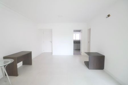 Sala de apartamento para alugar com 3 quartos, 100m² em Balneario Cidade Atlantica, Guarujá