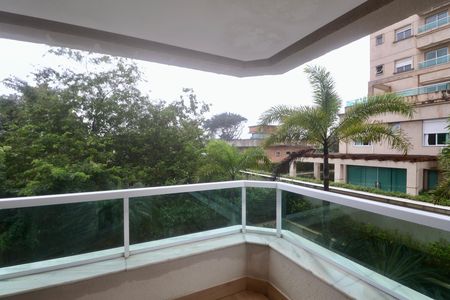 Apartamento para alugar com 100m², 3 quartos e 2 vagas Apartamento para alugar com 100m², 3 quartos e 2 vagasVaranda