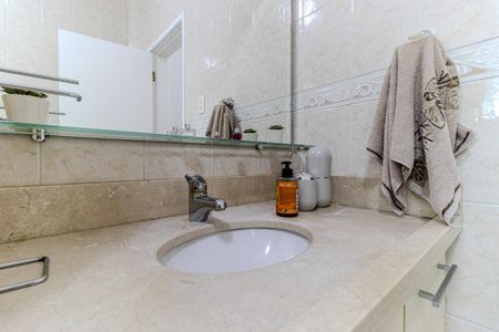 Apartamento à venda com 85m², 2 quartos e sem vaga Apartamento à venda com 85m², 2 quartos e sem vagaBanheiro
