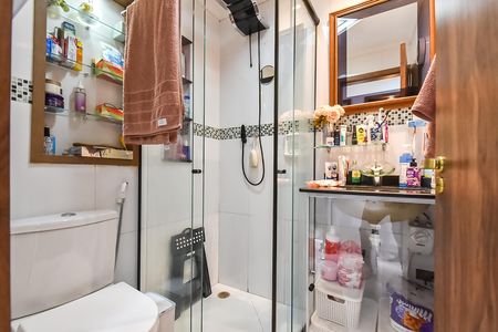 Apartamento à venda com 67m², 3 quartos e 2 vagas Apartamento à venda com 67m², 3 quartos e 2 vagasBanheiro 1