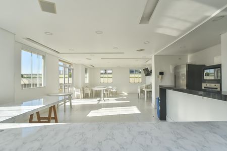 Apartamento à venda com 67m², 3 quartos e 2 vagas Apartamento à venda com 67m², 3 quartos e 2 vagasÁrea comum - Salão de festas