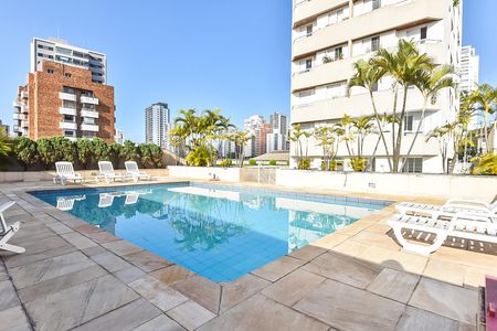 Apartamento à venda com 67m², 3 quartos e 2 vagas Apartamento à venda com 67m², 3 quartos e 2 vagasÁrea comum - Piscina