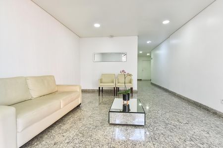 Apartamento à venda com 67m², 3 quartos e 2 vagas Apartamento à venda com 67m², 3 quartos e 2 vagasHall de entrada