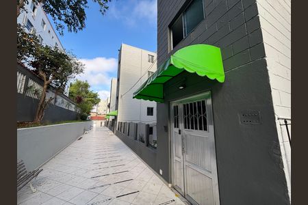 Apartamento para alugar com 76m², 2 quartos e 1 vaga Apartamento para alugar com 76m², 2 quartos e 1 vagaFachada