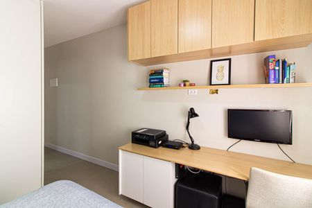 Casa à venda com 211m², 4 quartos e 4 vagas Casa à venda com 211m², 4 quartos e 4 vagasSuíte