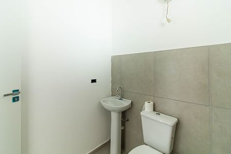 Casa à venda com 211m², 4 quartos e 4 vagas Casa à venda com 211m², 4 quartos e 4 vagasCasa 2 - Banheiro