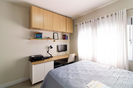 Casa à venda com 211m², 4 quartos e 4 vagas Casa à venda com 211m², 4 quartos e 4 vagasSuíte