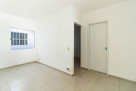 Casa à venda com 211m², 4 quartos e 4 vagas Casa à venda com 211m², 4 quartos e 4 vagasCasa 2 - Sala