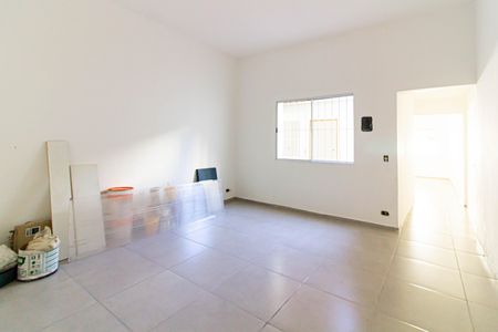 Casa à venda com 211m², 4 quartos e 4 vagas Casa à venda com 211m², 4 quartos e 4 vagasCasa 2 - Quarto