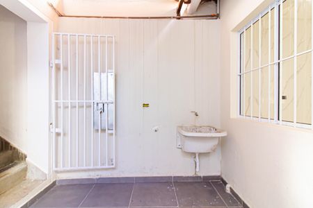 Casa à venda com 211m², 4 quartos e 4 vagas Casa à venda com 211m², 4 quartos e 4 vagasCasa 2