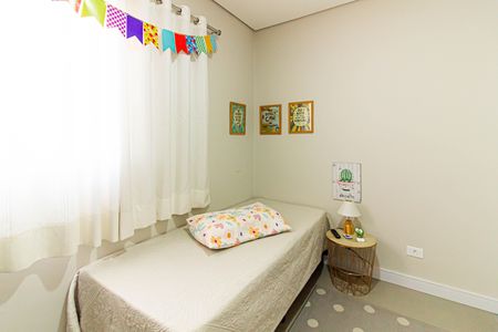 Casa à venda com 211m², 4 quartos e 4 vagas Casa à venda com 211m², 4 quartos e 4 vagasQuarto 2