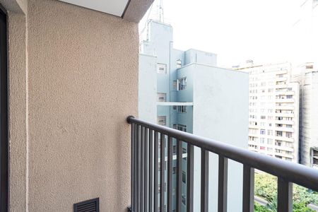 Apartamento à venda com 28m², 1 quarto e sem vaga Apartamento à venda com 28m², 1 quarto e sem vagaSacada