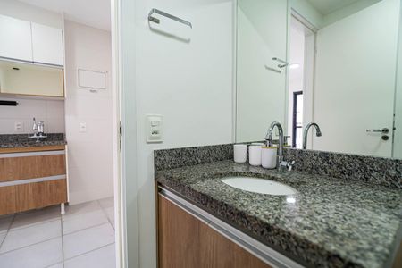Banheiro de apartamento à venda com 1 quarto, 28m² em Bela Vista, São Paulo