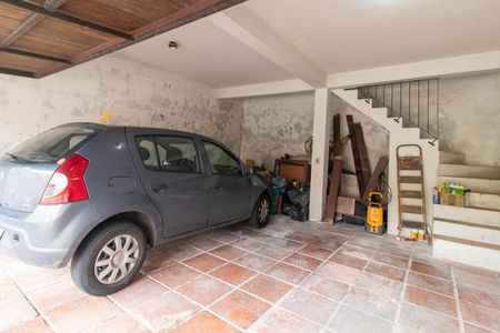 Casa à venda com 367m², 4 quartos e 4 vagas Casa à venda com 367m², 4 quartos e 4 vagasGaragem