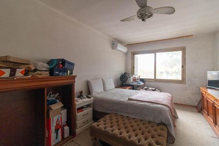 Casa à venda com 367m², 4 quartos e 4 vagas Casa à venda com 367m², 4 quartos e 4 vagasQuarto 3