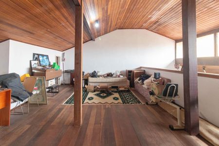 Casa à venda com 367m², 4 quartos e 4 vagas Casa à venda com 367m², 4 quartos e 4 vagasSala 2