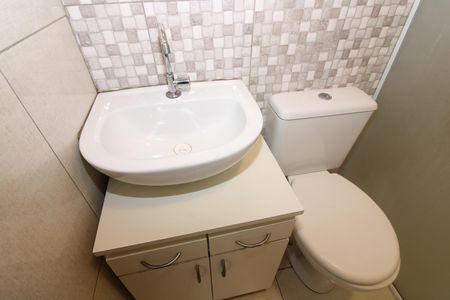 Casa à venda com 144m², 5 quartos e 3 vagasBanheiro casa 1