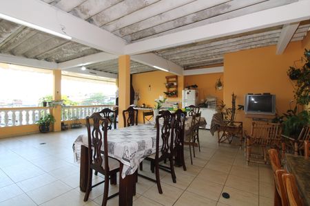 Casa à venda com 144m², 5 quartos e 3 vagasárea casa 2
