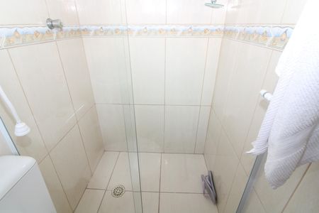 Casa à venda com 144m², 5 quartos e 3 vagasbanheiro da suíte externa casa 2