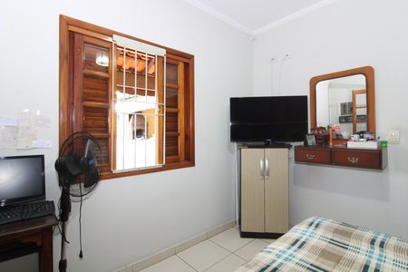 Casa à venda com 144m², 5 quartos e 3 vagasQuarto 1 casa 2