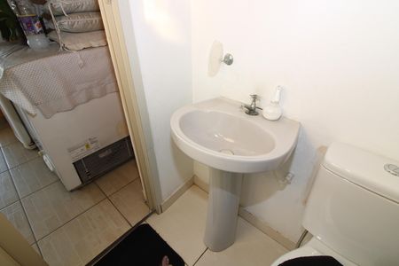 Casa à venda com 144m², 5 quartos e 3 vagasBanheiro da área casa 2