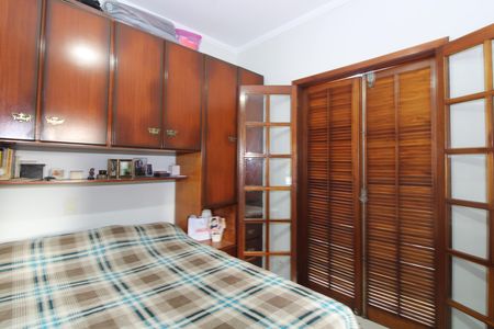 Casa à venda com 144m², 5 quartos e 3 vagasQuarto 1 casa 2