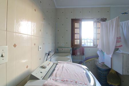 Casa à venda com 144m², 5 quartos e 3 vagaslavanderia casa 2