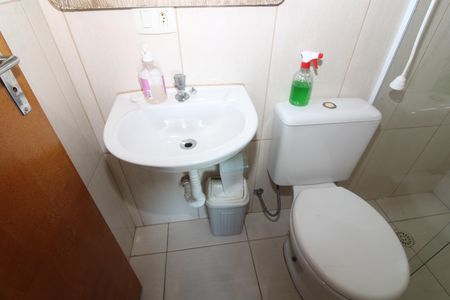 Casa à venda com 144m², 5 quartos e 3 vagasbanheiro da suíte externa casa 2
