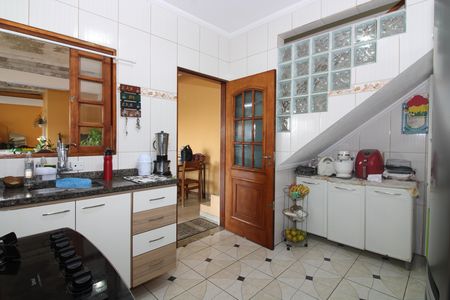 Casa à venda com 144m², 5 quartos e 3 vagasCozinha casa 2