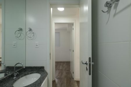 Apartamento à venda com 54m², 2 quartos e 1 vaga Apartamento à venda com 54m², 2 quartos e 1 vagaBanheiro