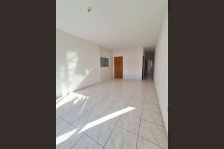 Casa para alugar com 70m², 3 quartos e 1 vaga Casa para alugar com 70m², 3 quartos e 1 vagaSala / Cozinha