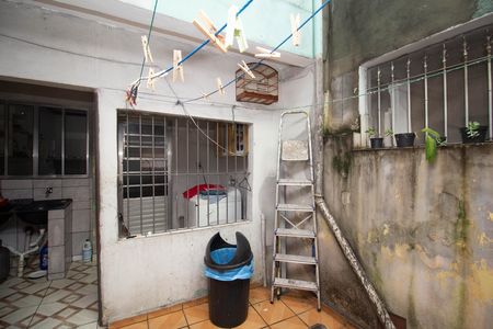 Casa à venda com 142m², 4 quartos e 1 vagaQuintal