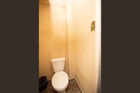 Casa à venda com 142m², 4 quartos e 1 vagaBanheiro de serviço