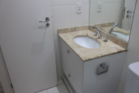 Apartamento para alugar com 105m², 2 quartos e 3 vagasBanheiro 2