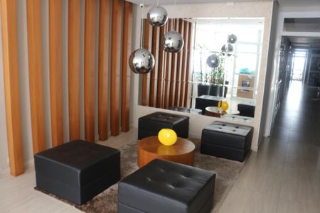 Apartamento para alugar com 105m², 2 quartos e 3 vagasHall social