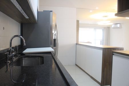 Apartamento para alugar com 105m², 2 quartos e 3 vagasCozinha
